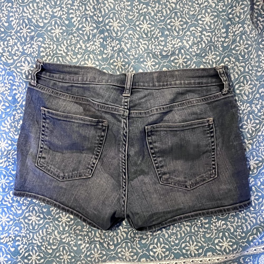 Gap Slim Fit Shorts